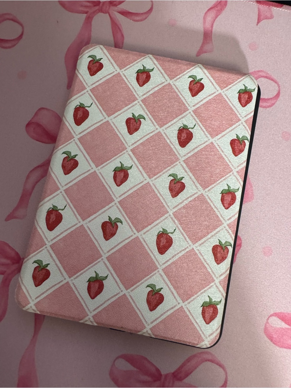 Strawberry Patch Page Kindle 10th Gen Cover